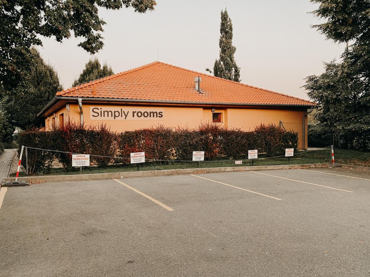 Simply Rooms Slavkov u Brna Buitenkant foto